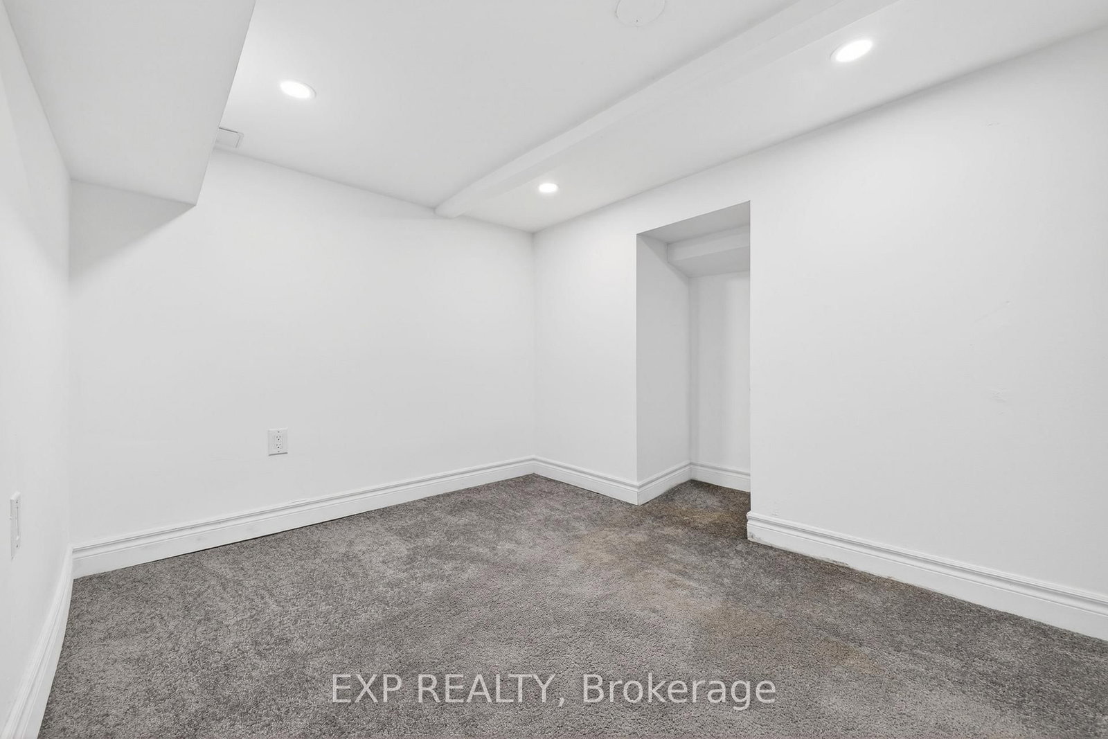6564 LEVEL Avenue • Niagara Falls, ON photo 39
