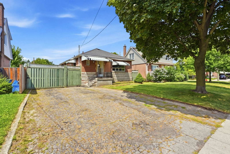 6 Seven Oaks Drive