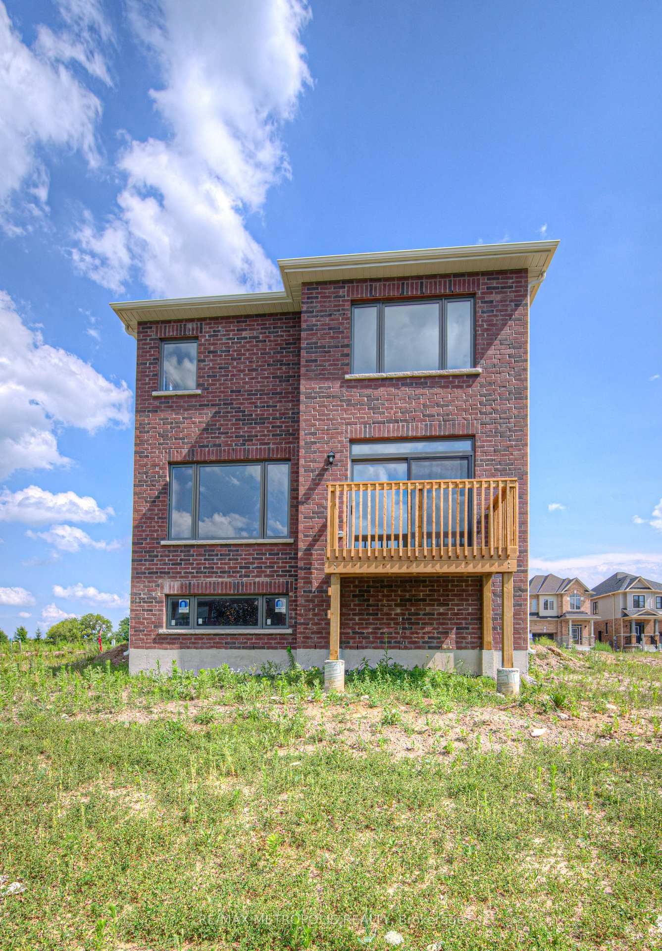 Listing Image 44