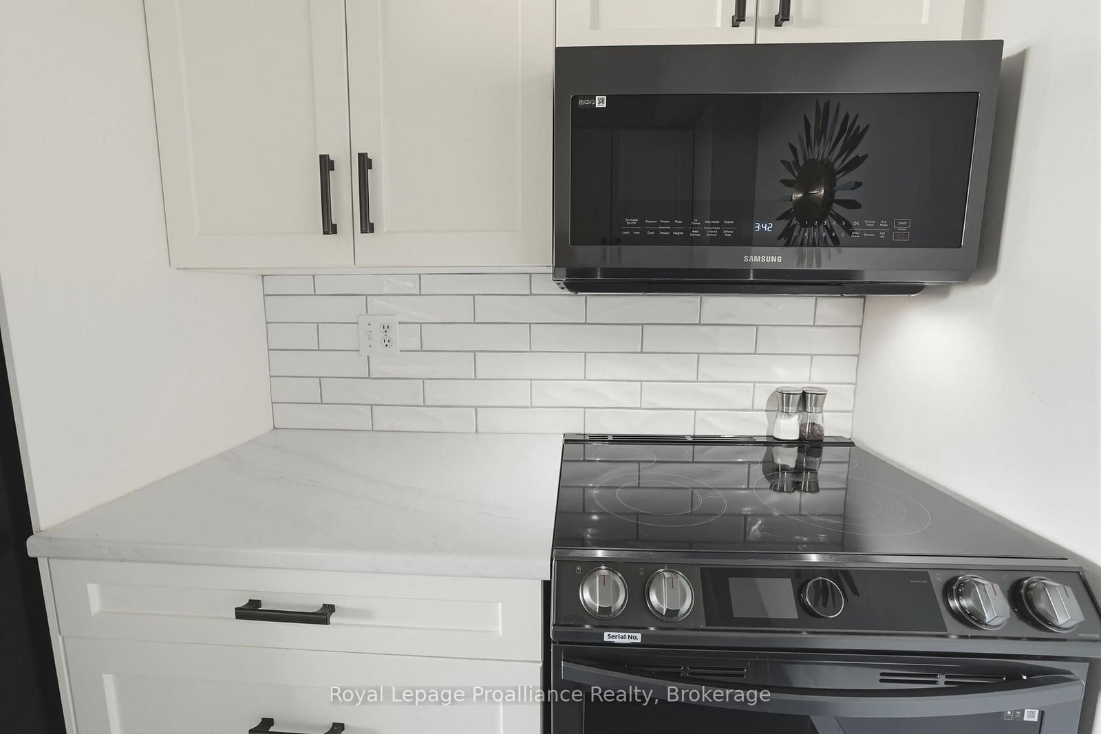 344 Front Street • #1205 • Belleville, ON photo 15