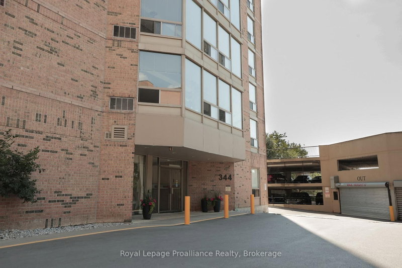 1205 - 344 Front Street