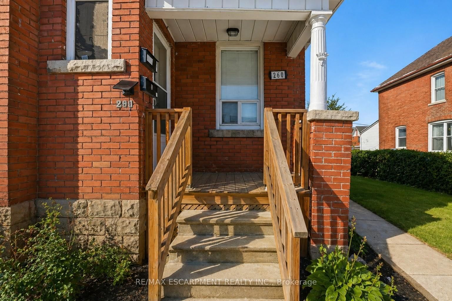 Listing photo 4