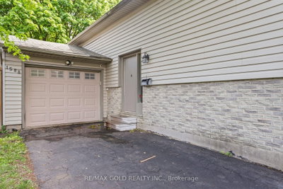 1588 Aldersbrook Road • London North, ON photo 3