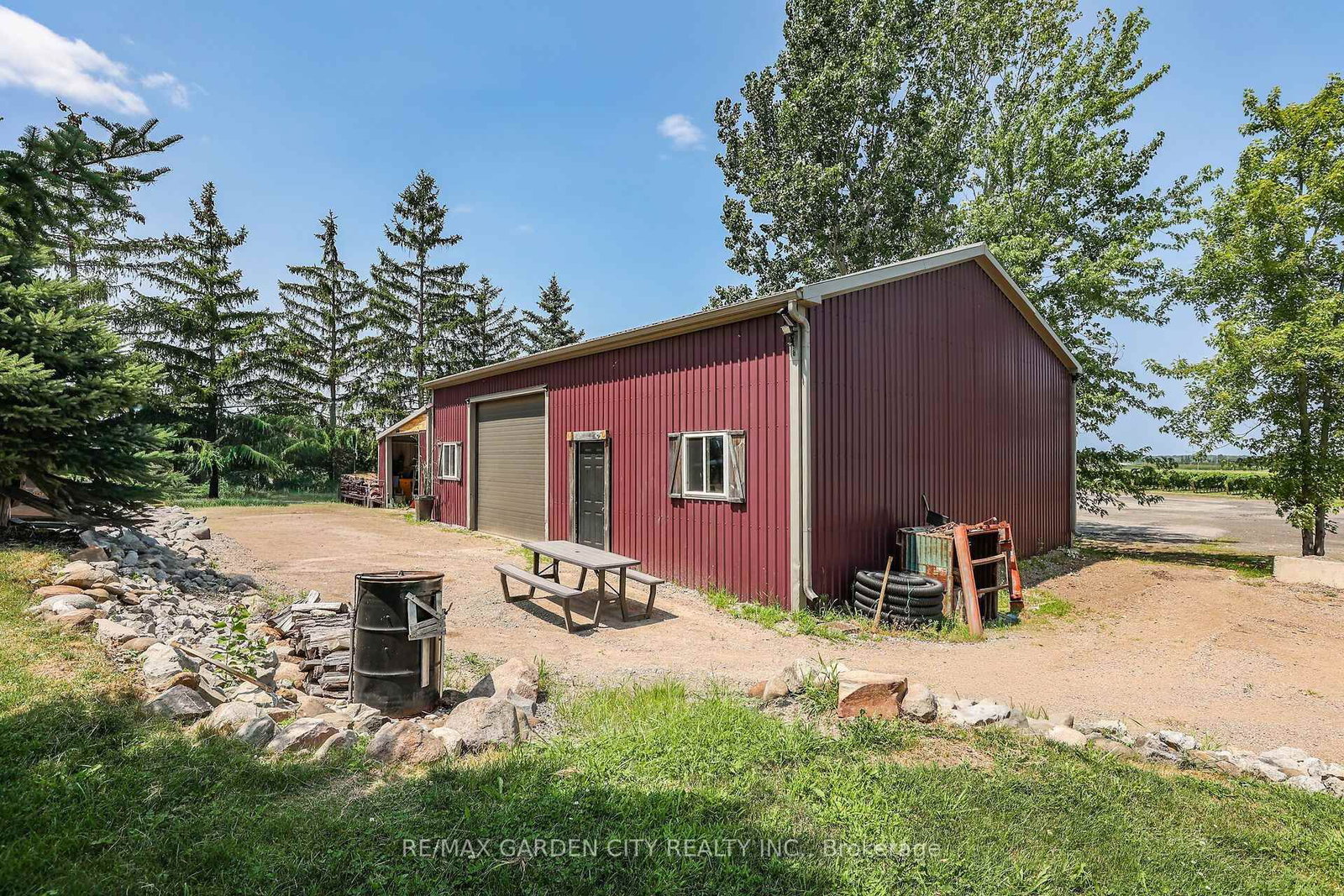 Listing Image 5