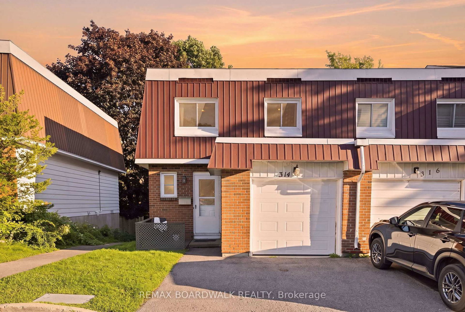314 Stone Quarry Private • #14 • Ottawa, ON photo 1