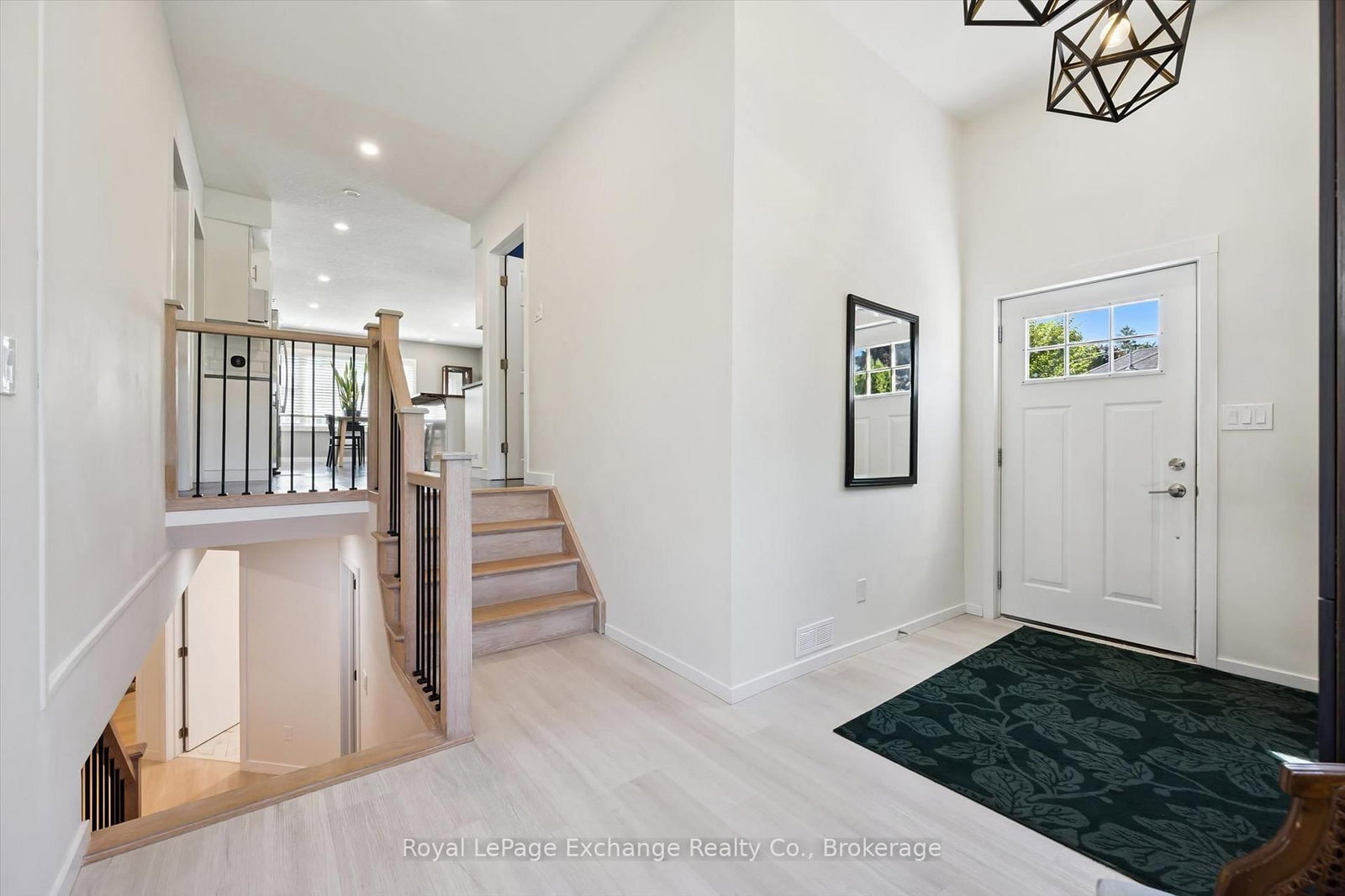 68 Elgin Street S • Cambridge, ON photo 21