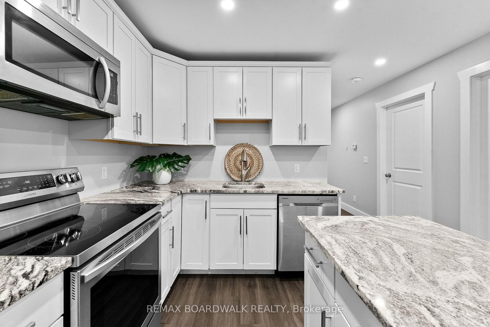 32 David Street • #B • Edwardsburgh/Cardinal, ON photo 15