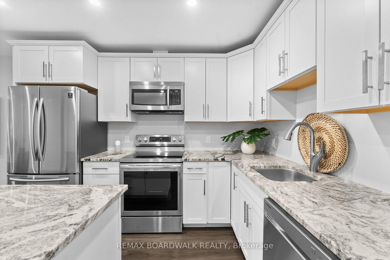 32 David Street • #B • Edwardsburgh/Cardinal, ON photo 16