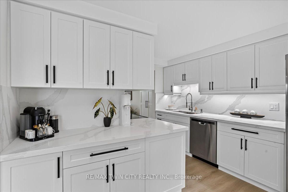 23 Briar Knoll Drive • Kitchener, ON photo 10