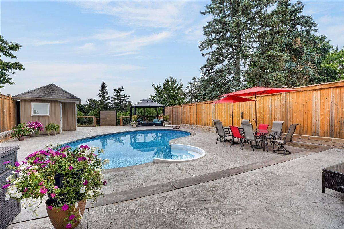 23 Briar Knoll Drive • Kitchener, ON photo 42
