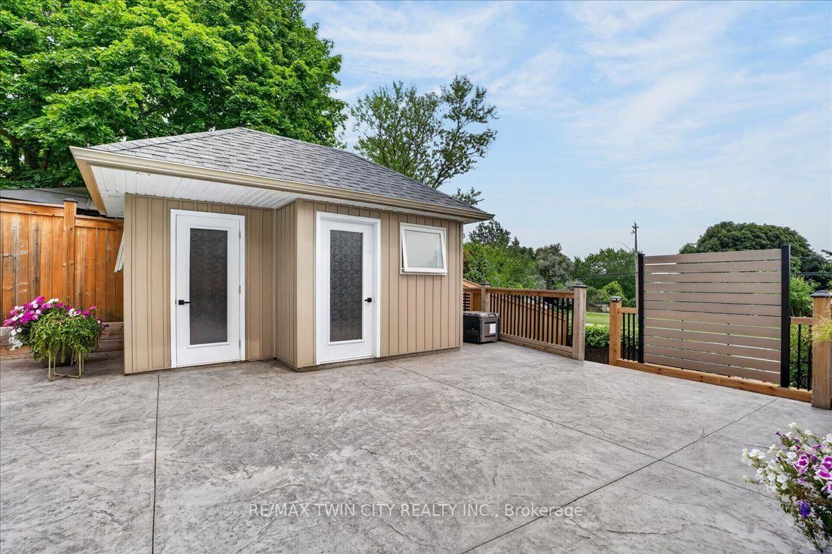 23 Briar Knoll Drive • Kitchener, ON photo 45