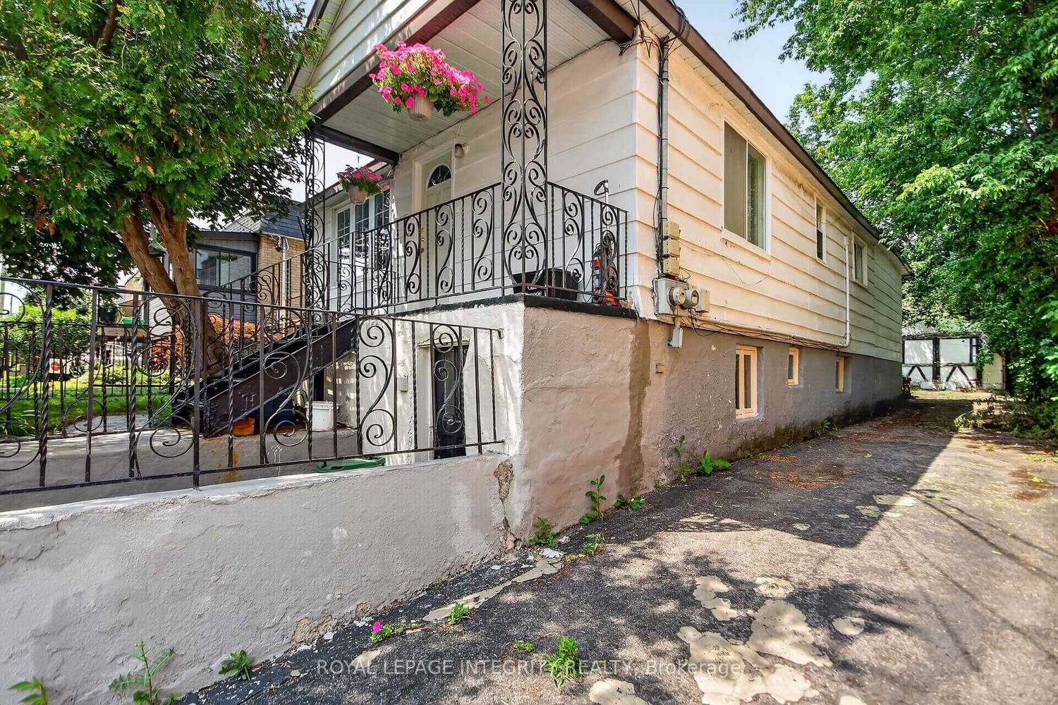 173 Genest Street • Ottawa, ON photo 4