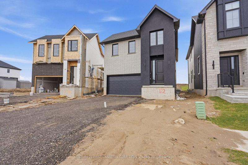 4076 BIG LEAF Trail