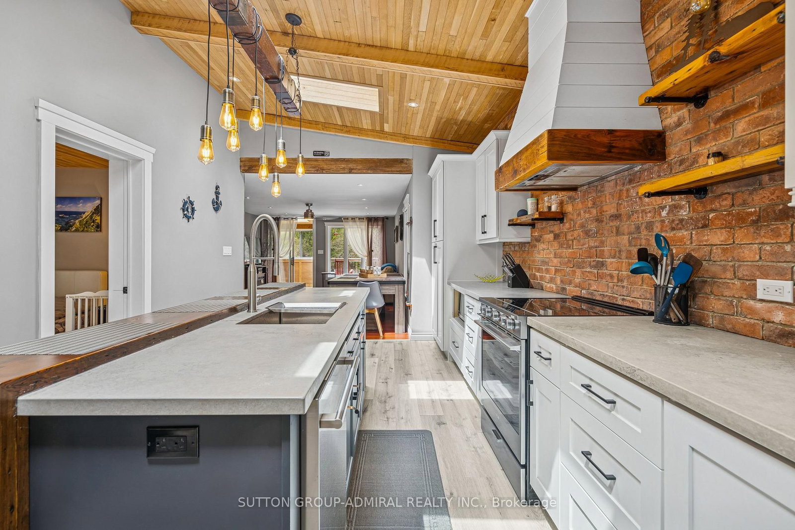 Listing Image 13