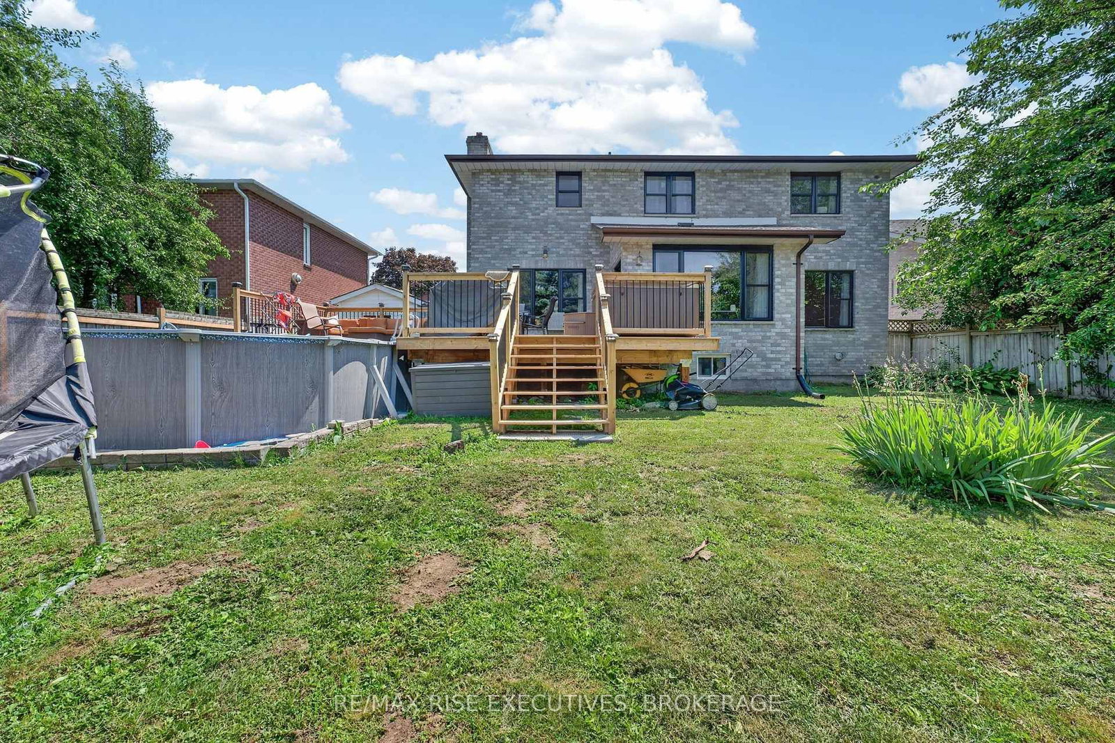 Listing Image 44