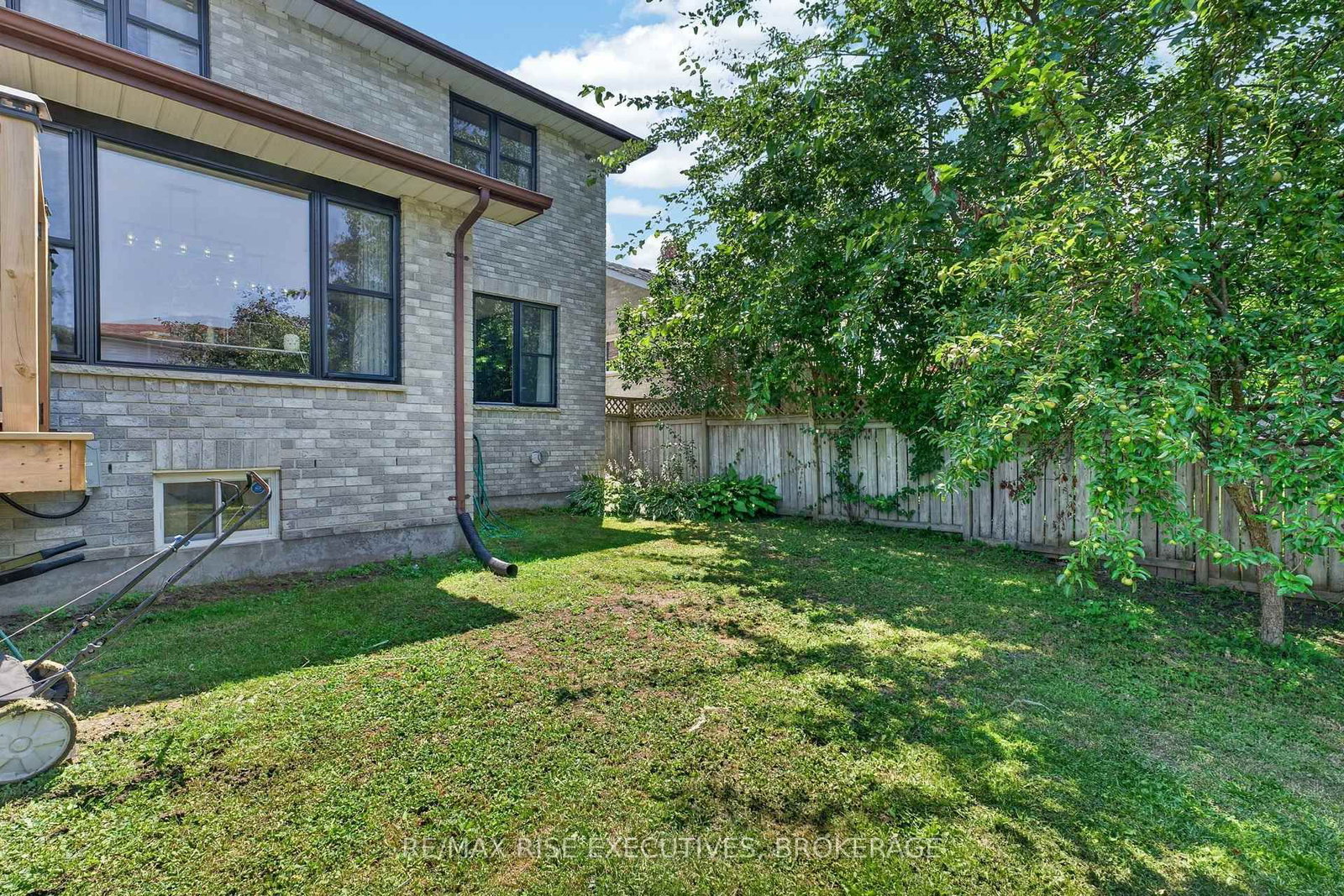 Listing Image 47