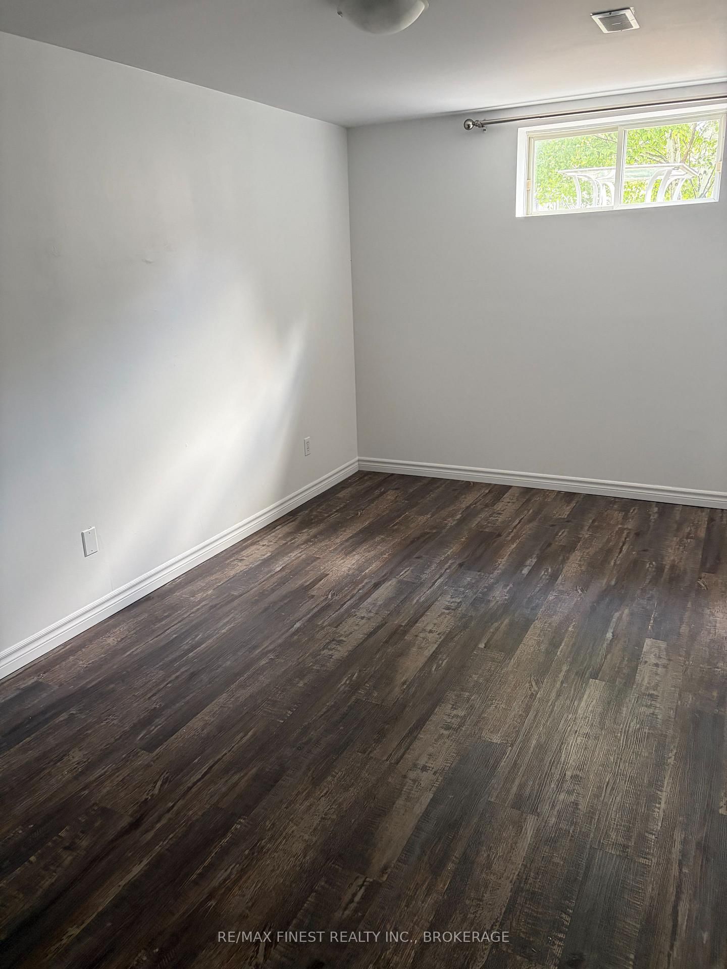 25 Clifford Street • Loyalist, ON photo 13