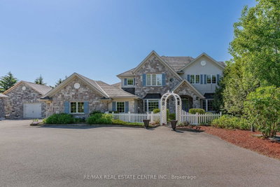 Detached House for sale at 6805 CONCESSION 2, Puslinch, Ontario, N3C 2V4 - Puslinch Lake Settlement Areas - MLS: X13636464