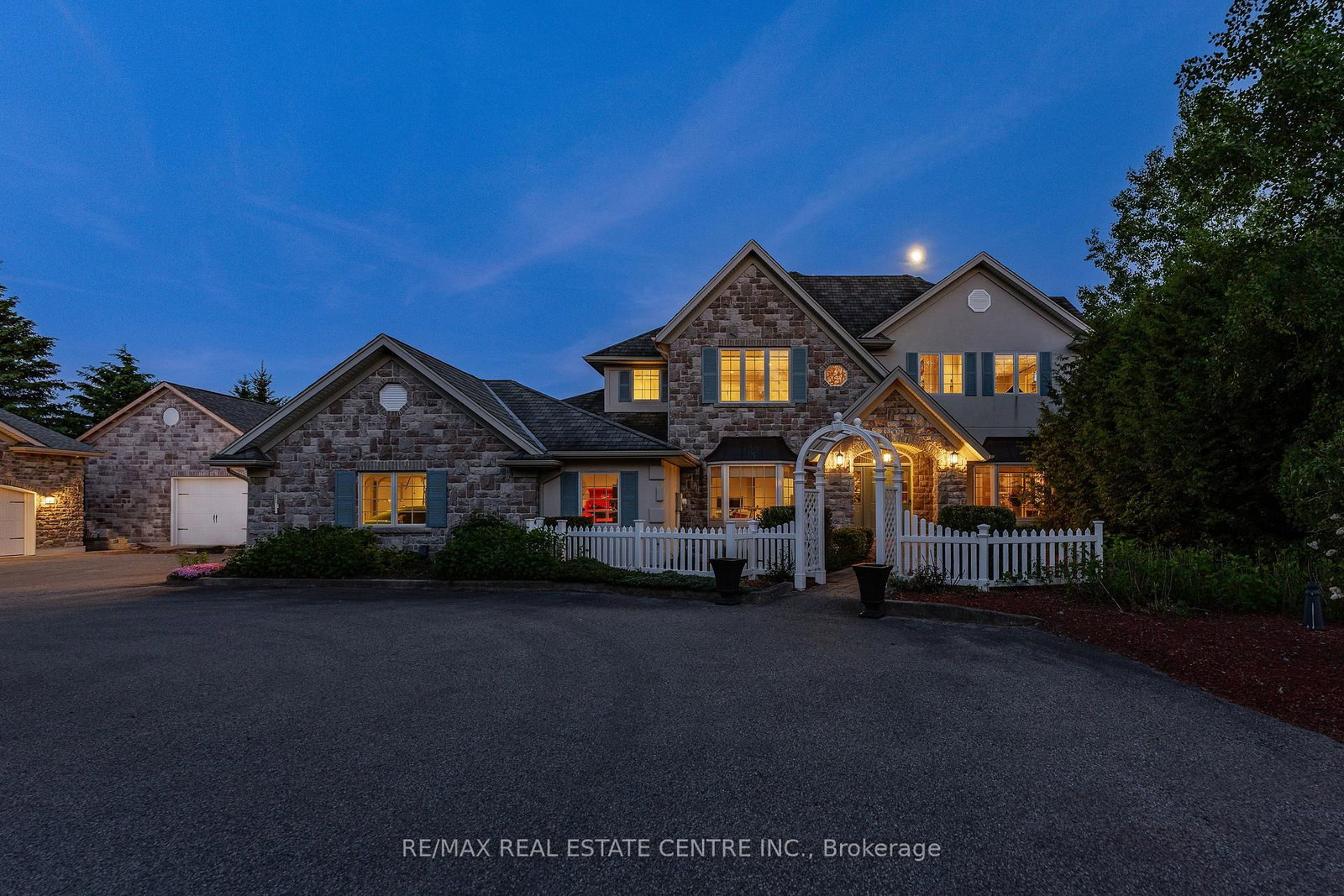 6805 CONCESSION 2 • Puslinch, ON photo 50