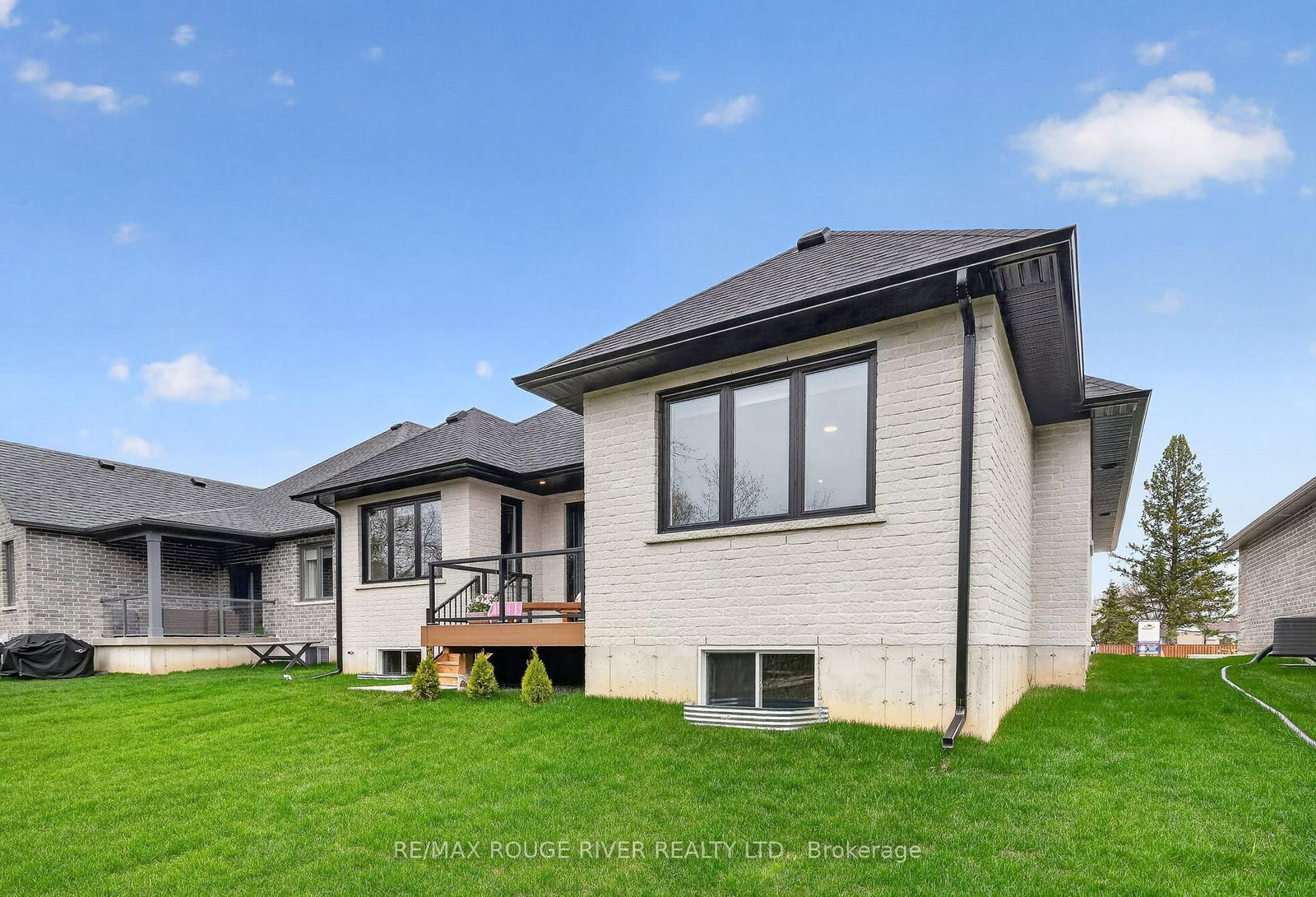 4 - 1000 D'Arcy Street • Cobourg, ON photo 32