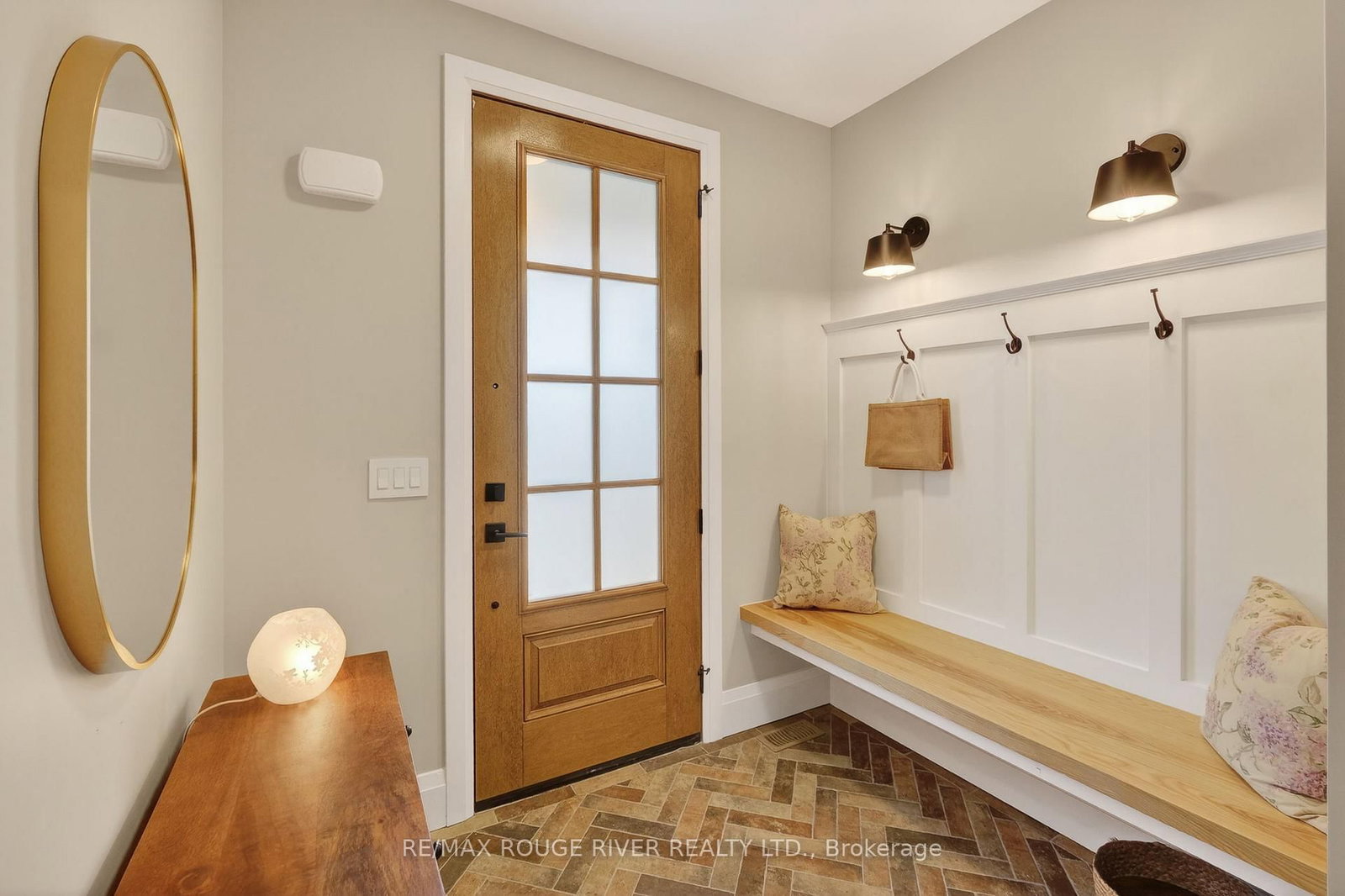 4 - 1000 D'Arcy Street • Cobourg, ON photo 4