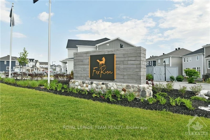 54 REYNARD Crescent