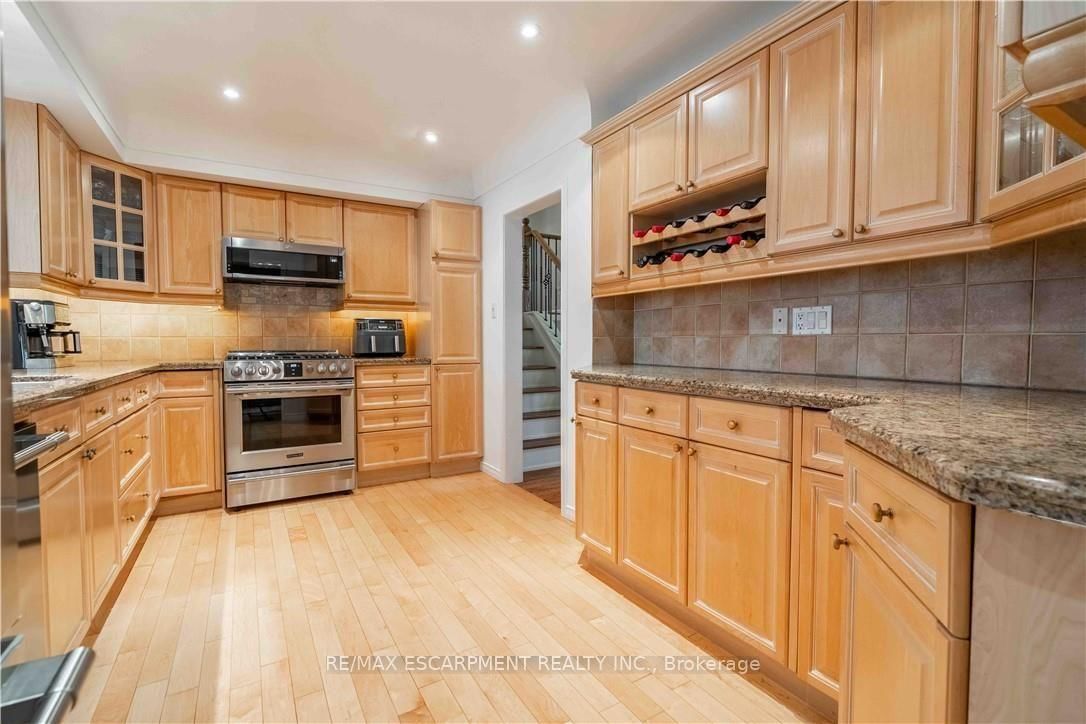 138 Judith Crescent • Hamilton, ON photo 10