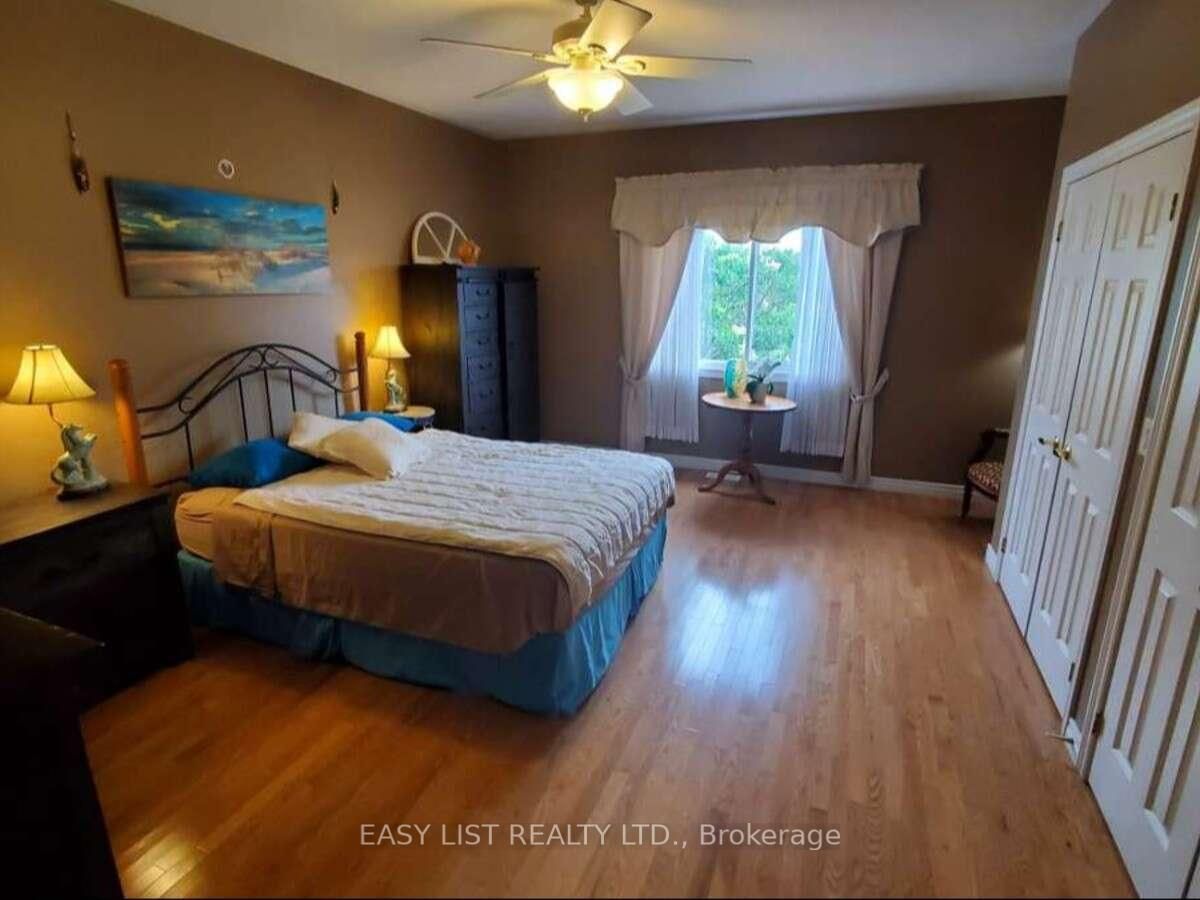 305 O'connor Court • Cobourg, ON photo 11