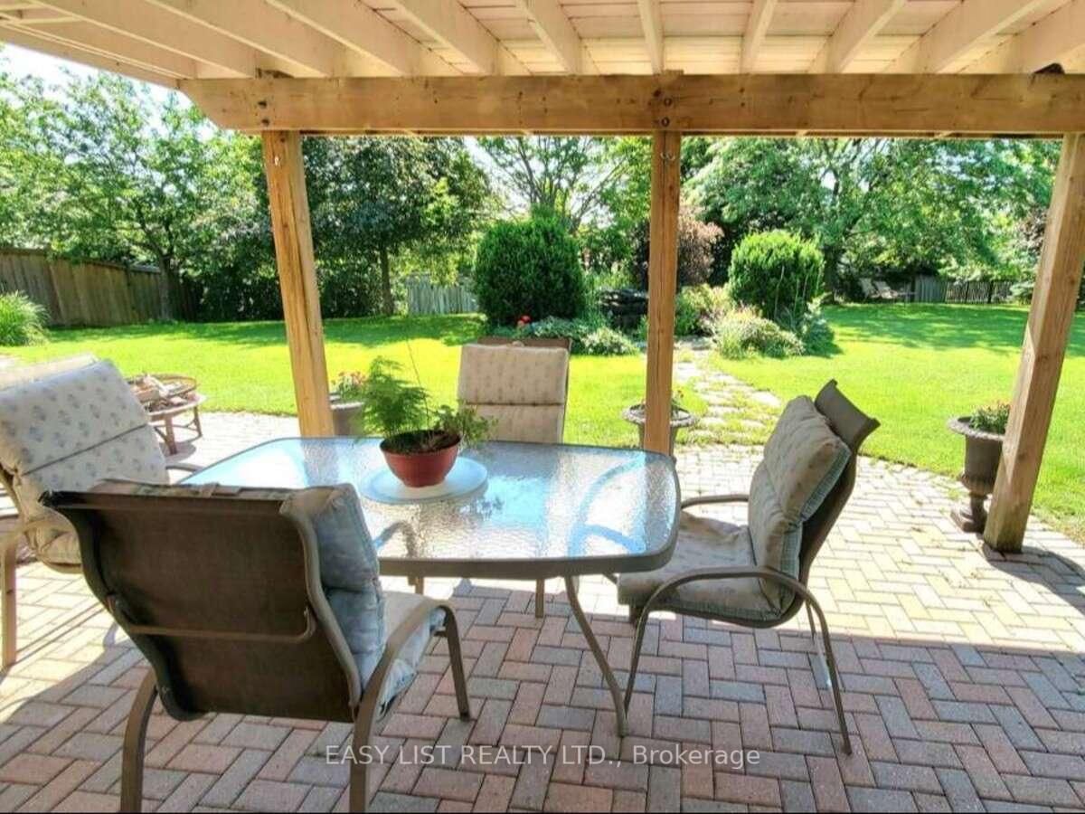 305 O'connor Court • Cobourg, ON photo 33