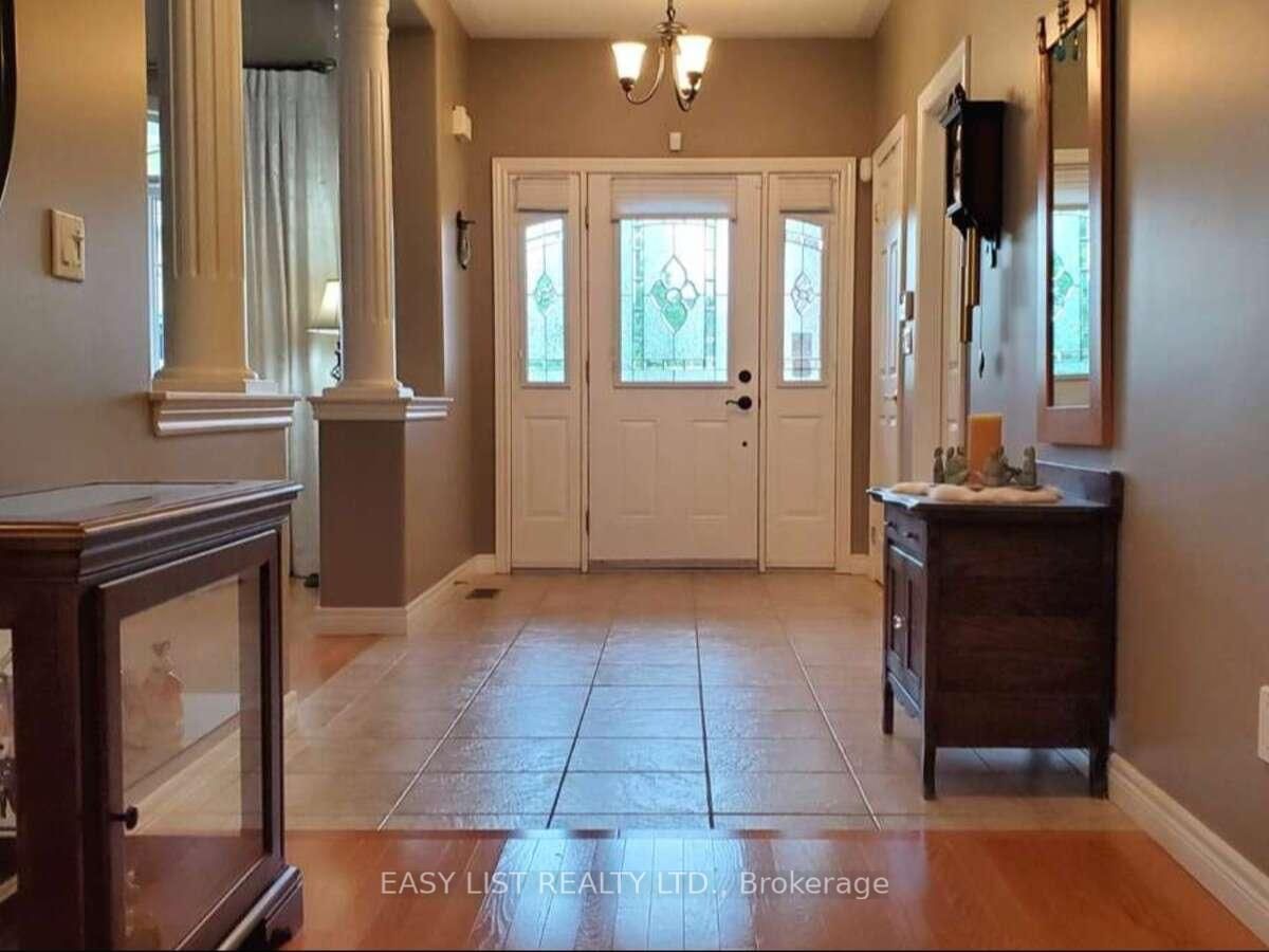 305 O'connor Court • Cobourg, ON photo 7
