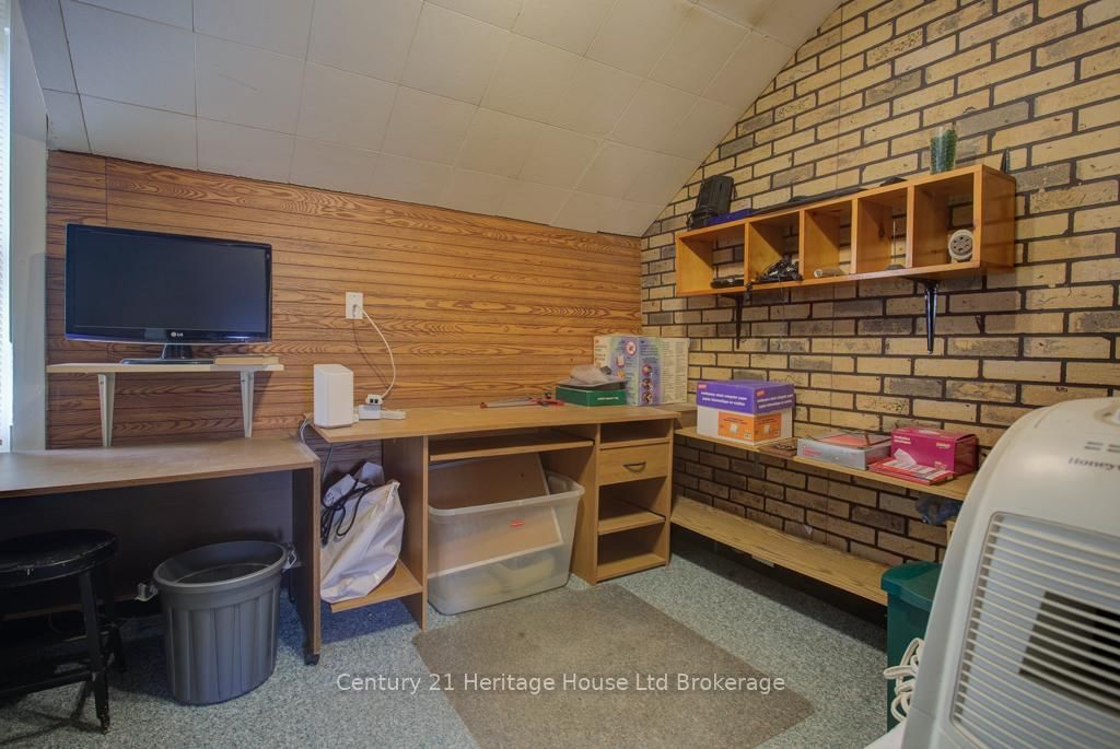Listing Image 16