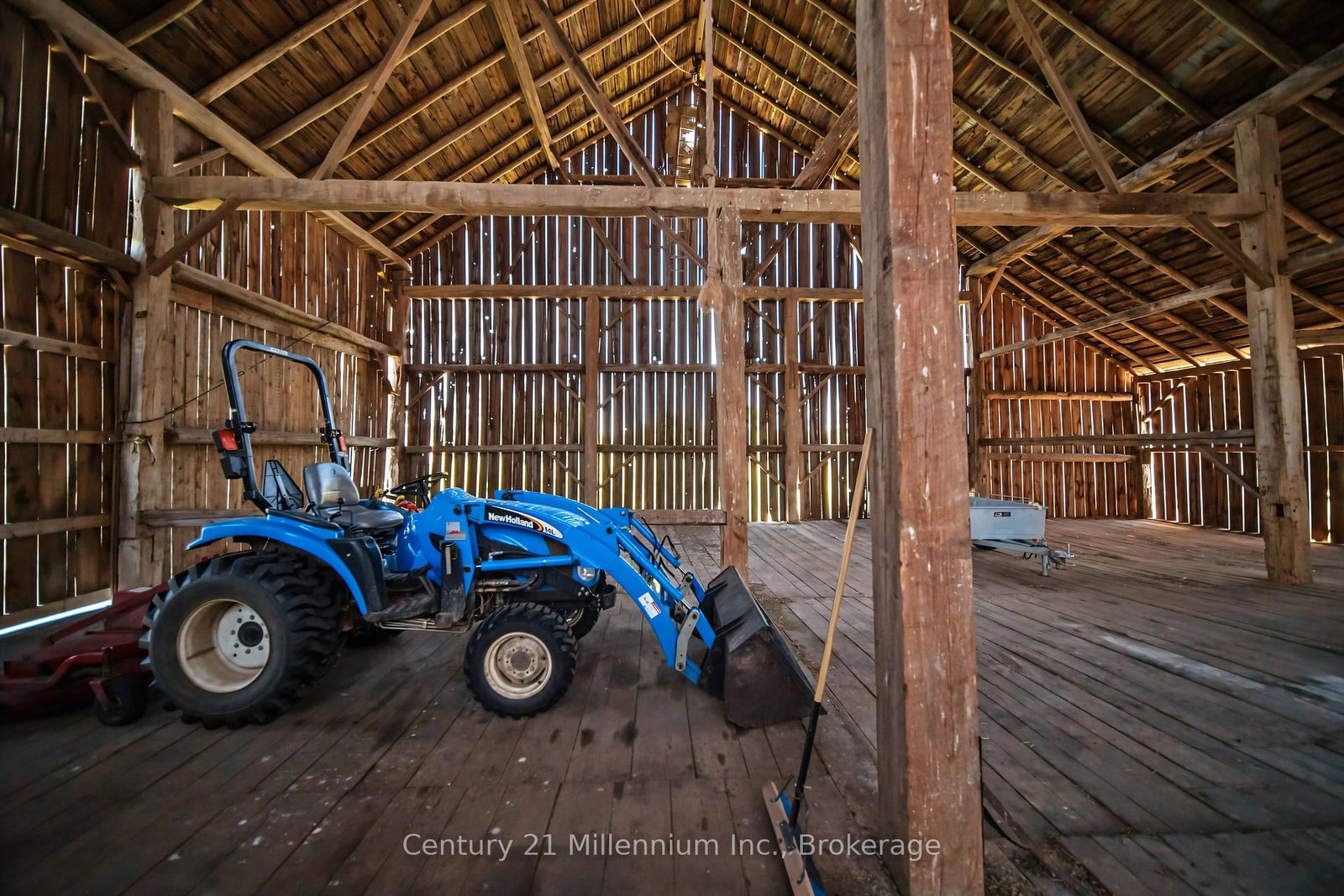 702174 Sideroad 5 • Chatsworth, ON photo 14