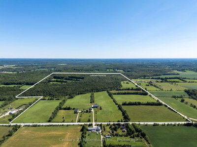 702174 Sideroad 5 • Chatsworth, ON photo 2
