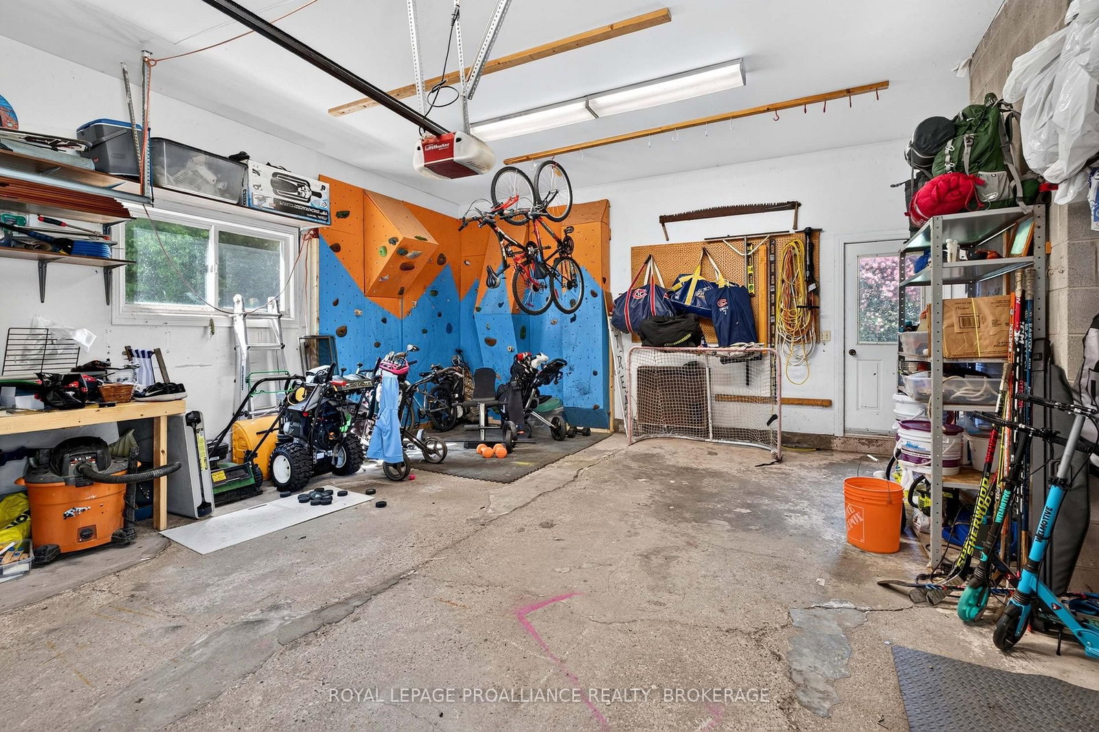 Listing Image 45