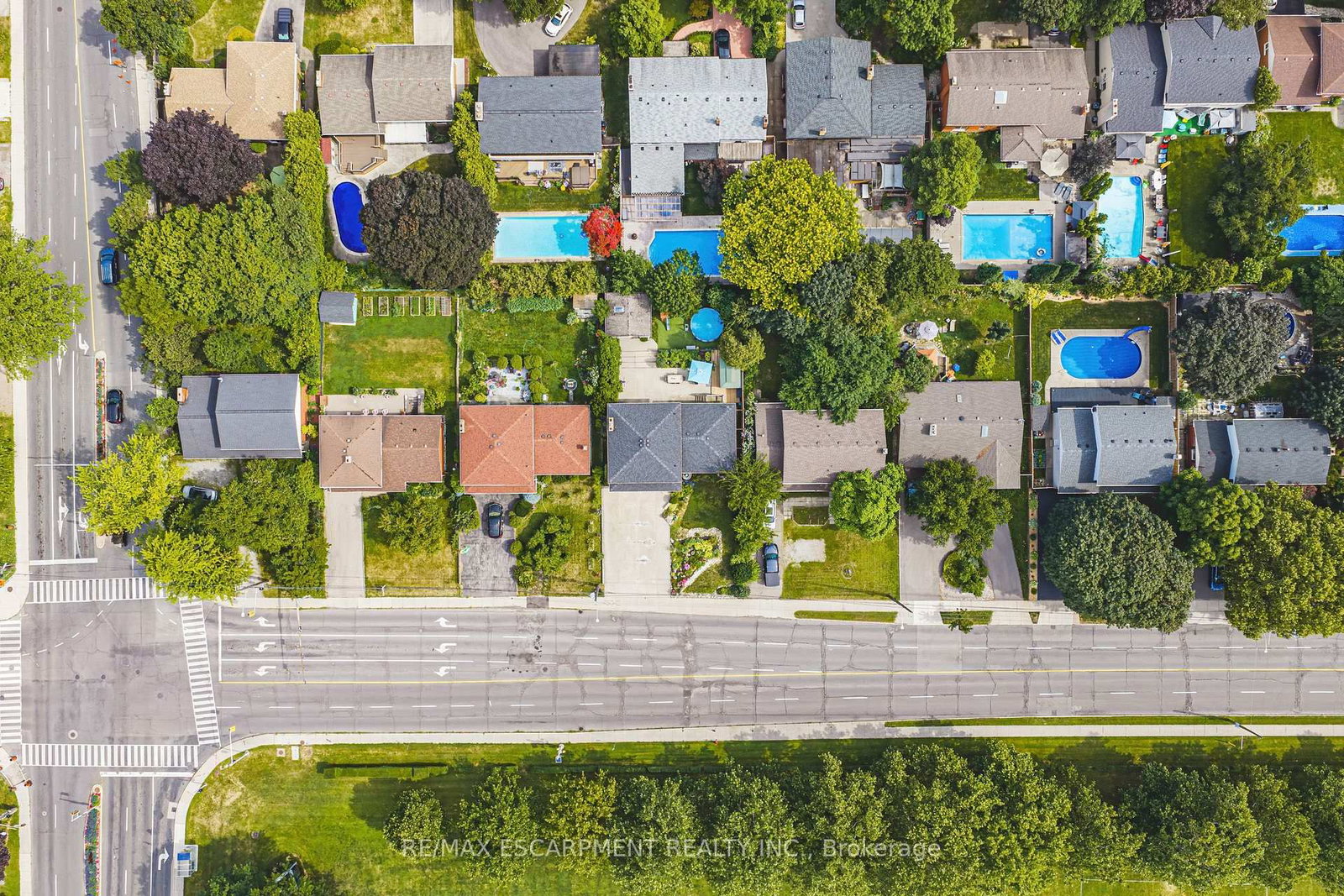 364 FENNELL Avenue W • Hamilton, ON photo 48