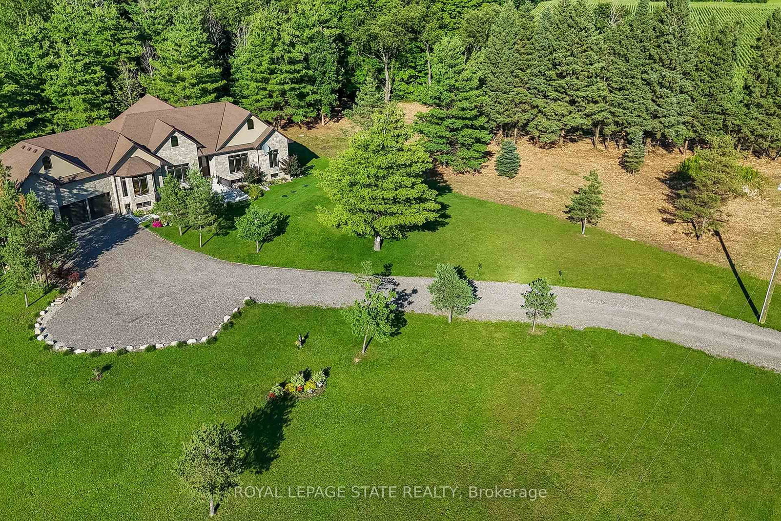986 Highway 8 • Hamilton, ON photo 1