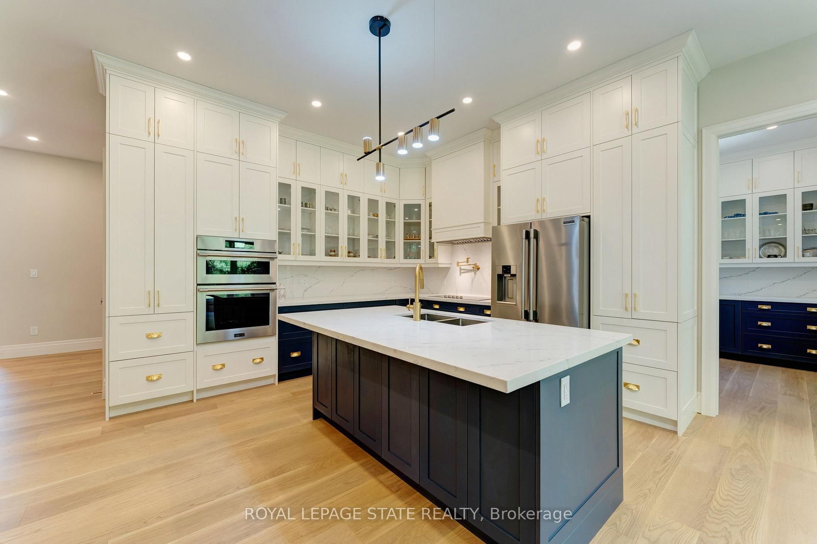986 Highway 8 • Hamilton, ON photo 12
