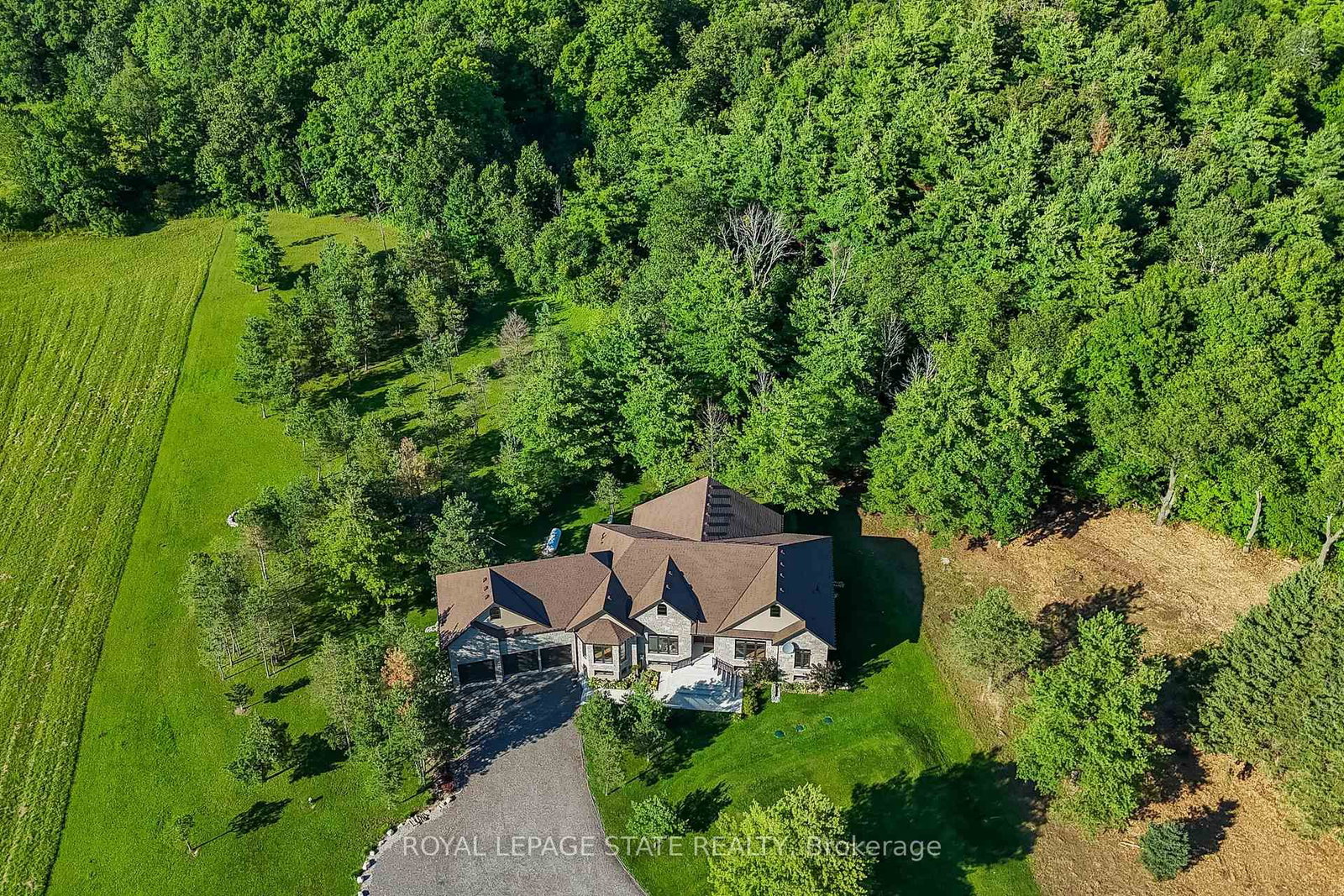 986 Highway 8 • Hamilton, ON photo 2