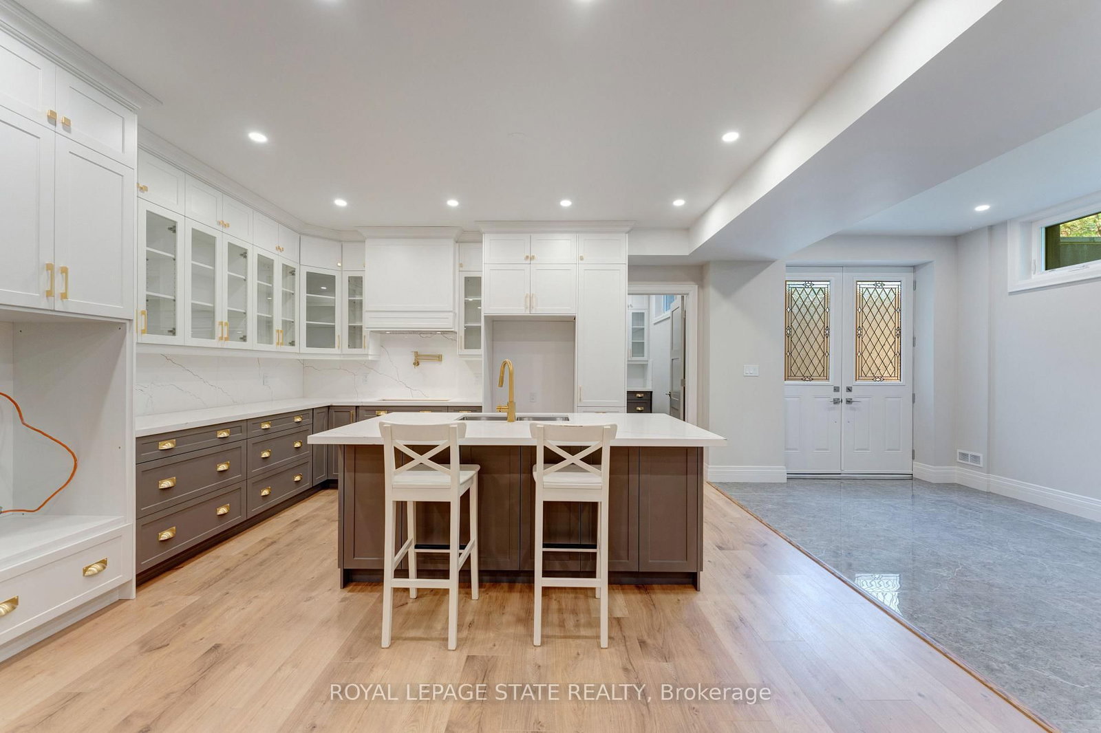986 Highway 8 • Hamilton, ON photo 32