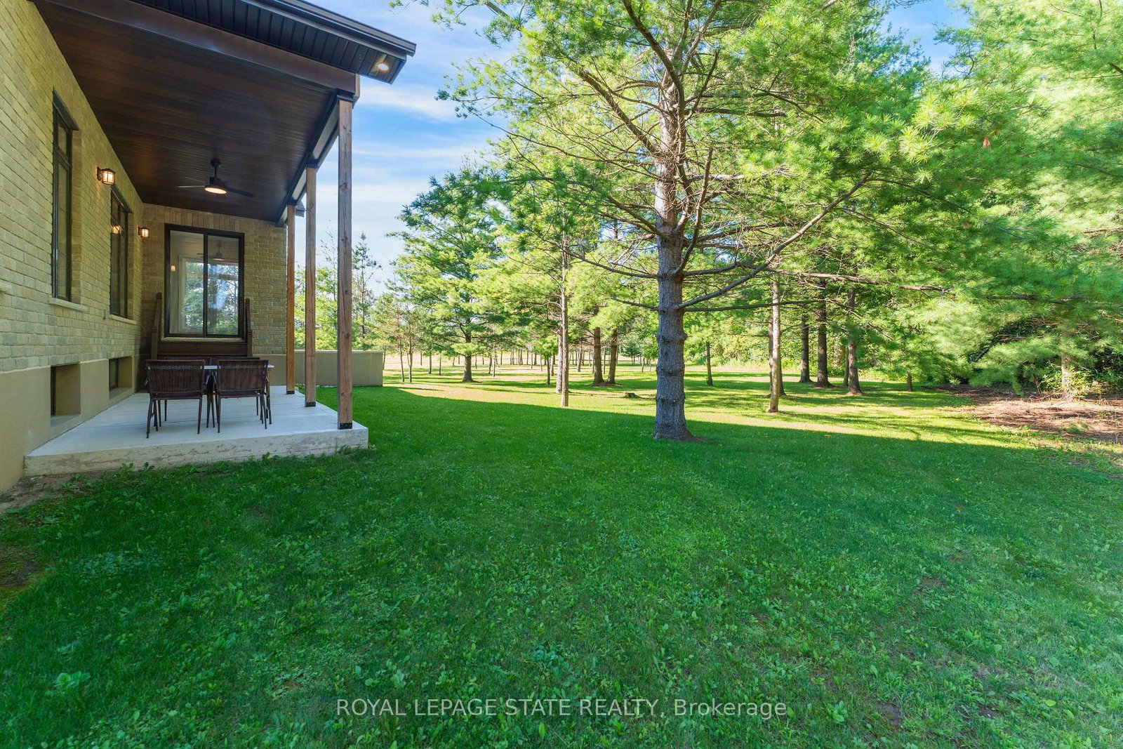 986 Highway 8 • Hamilton, ON photo 49