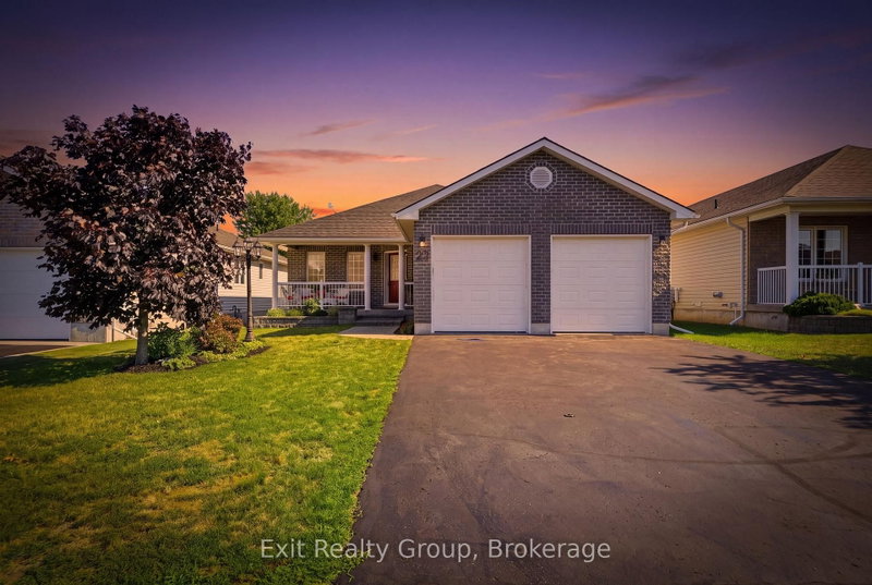 23 Mount Grove Crescent