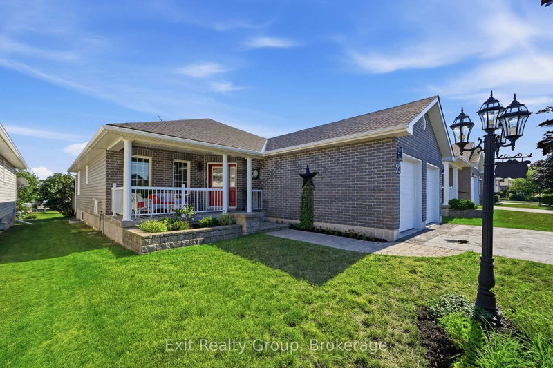 23 Mount Grove Crescent