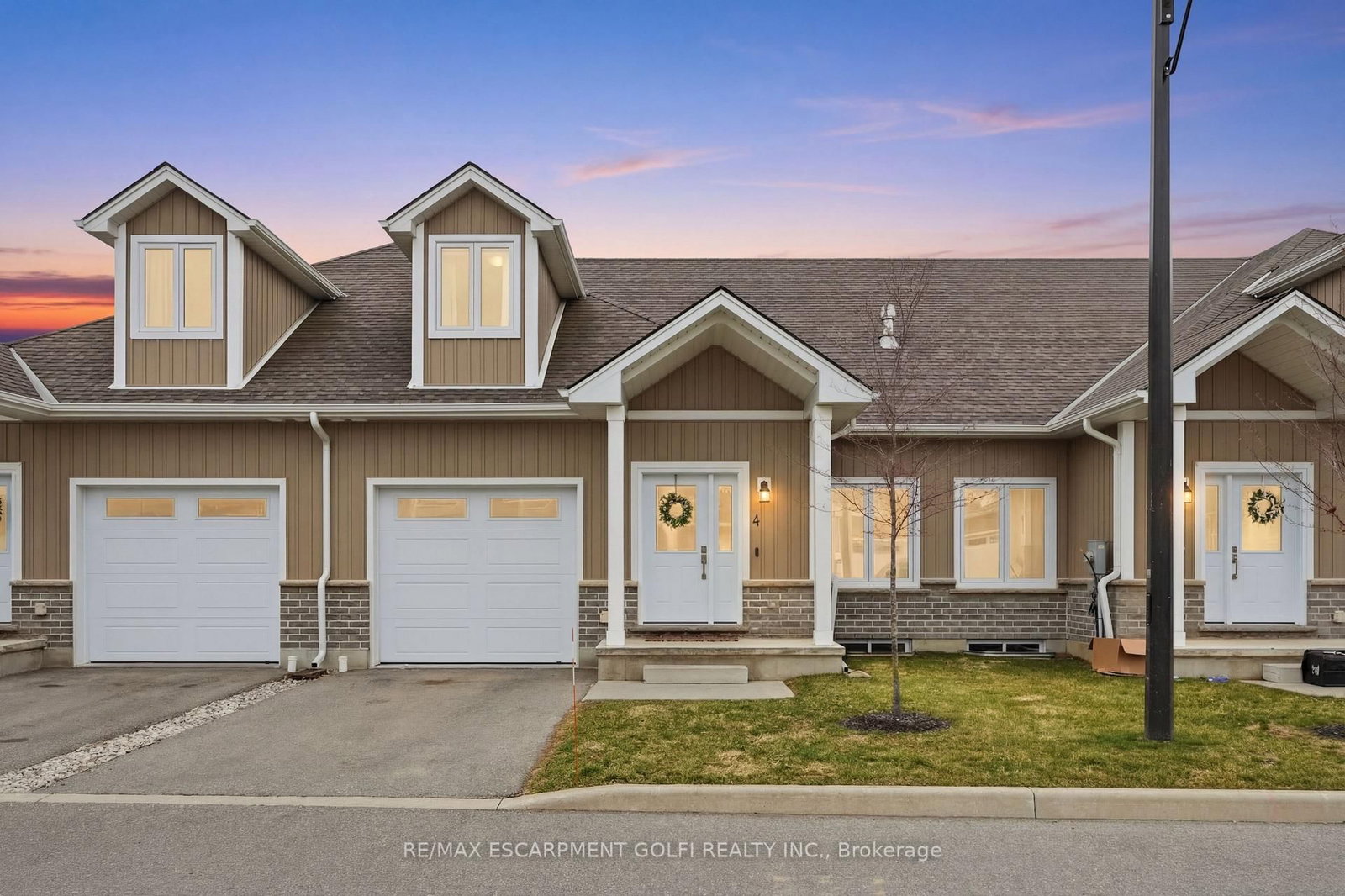 744 Nelson Street W • #4 • Norfolk, ON photo 1