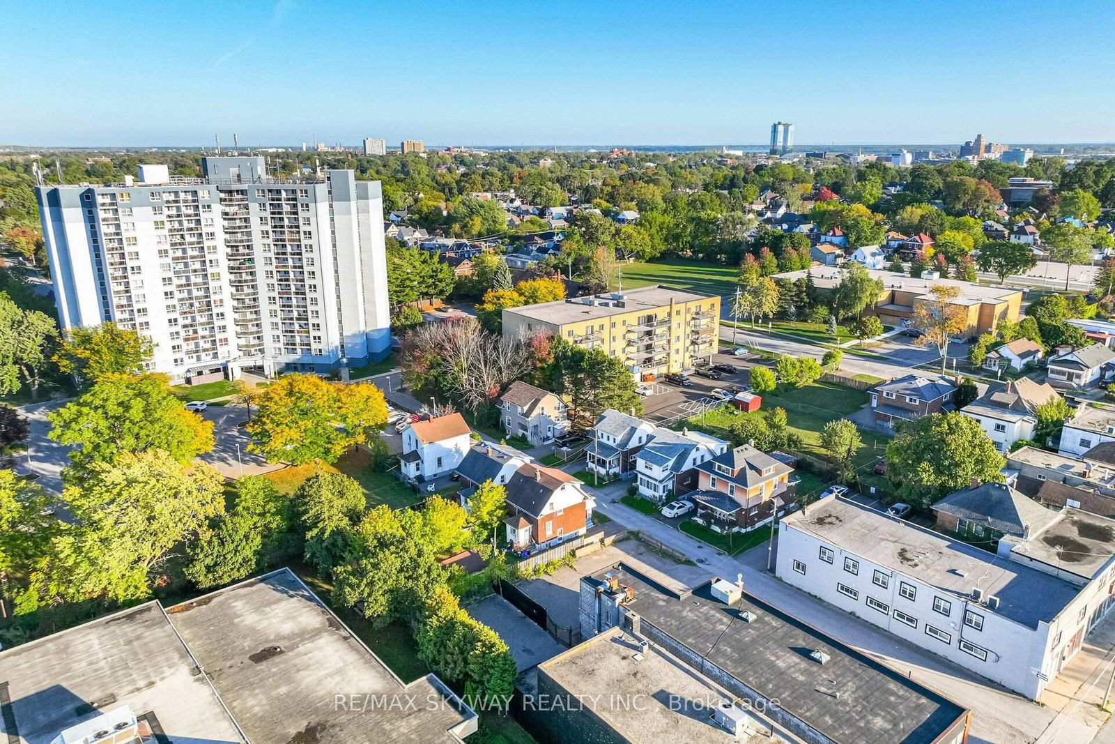 4754 First Avenue • Niagara Falls, ON photo 39