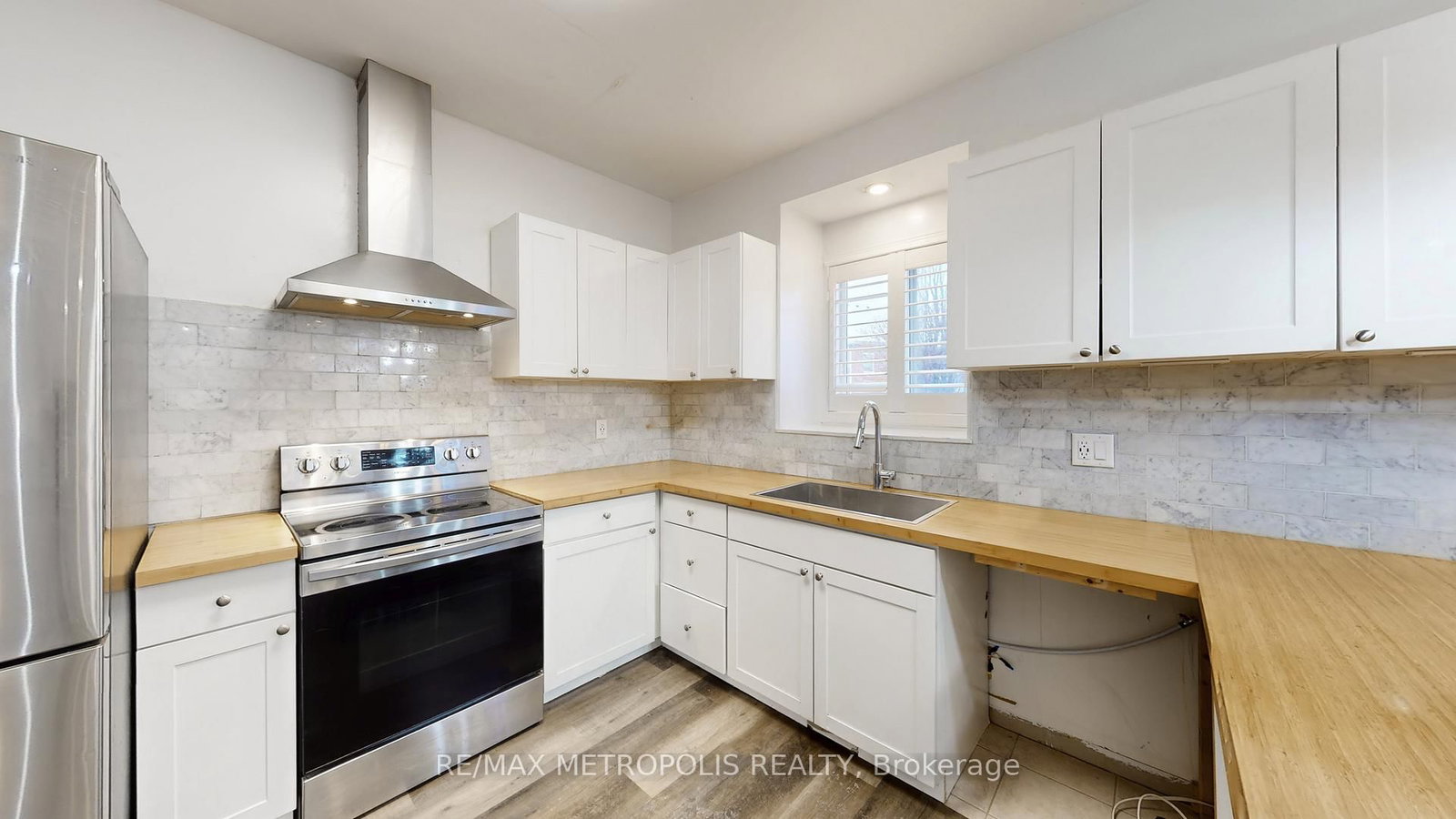 183 Valmont Court • Hamilton, ON photo 15