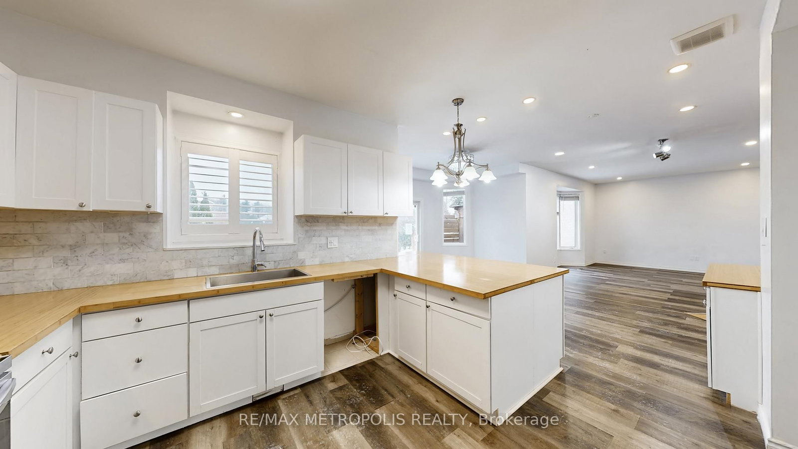 183 Valmont Court • Hamilton, ON photo 17
