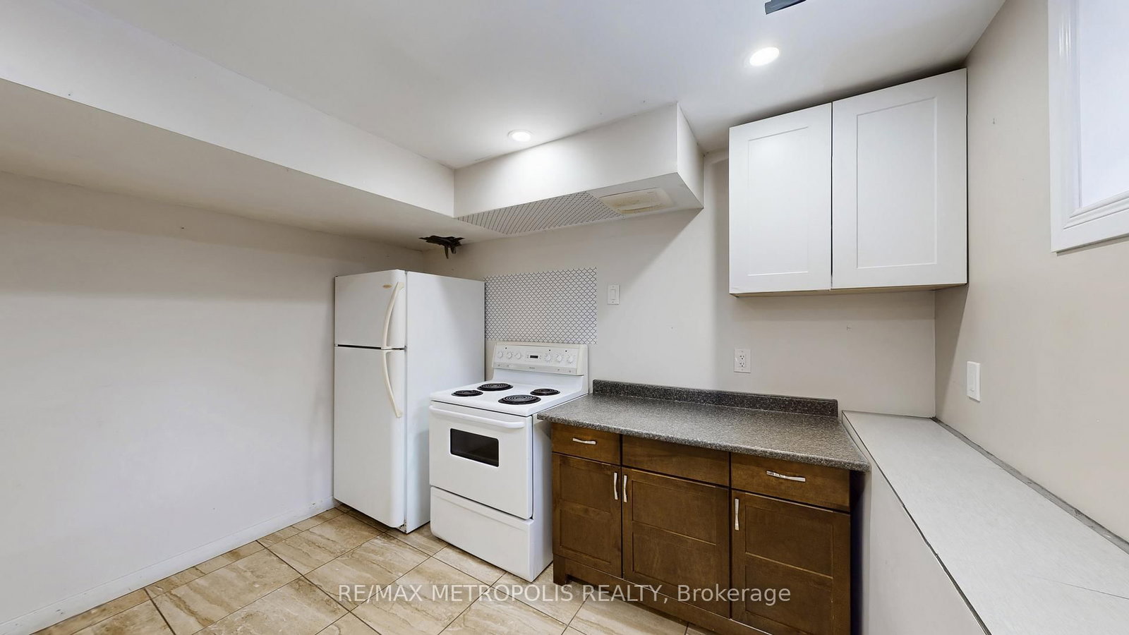 183 Valmont Court • Hamilton, ON photo 34