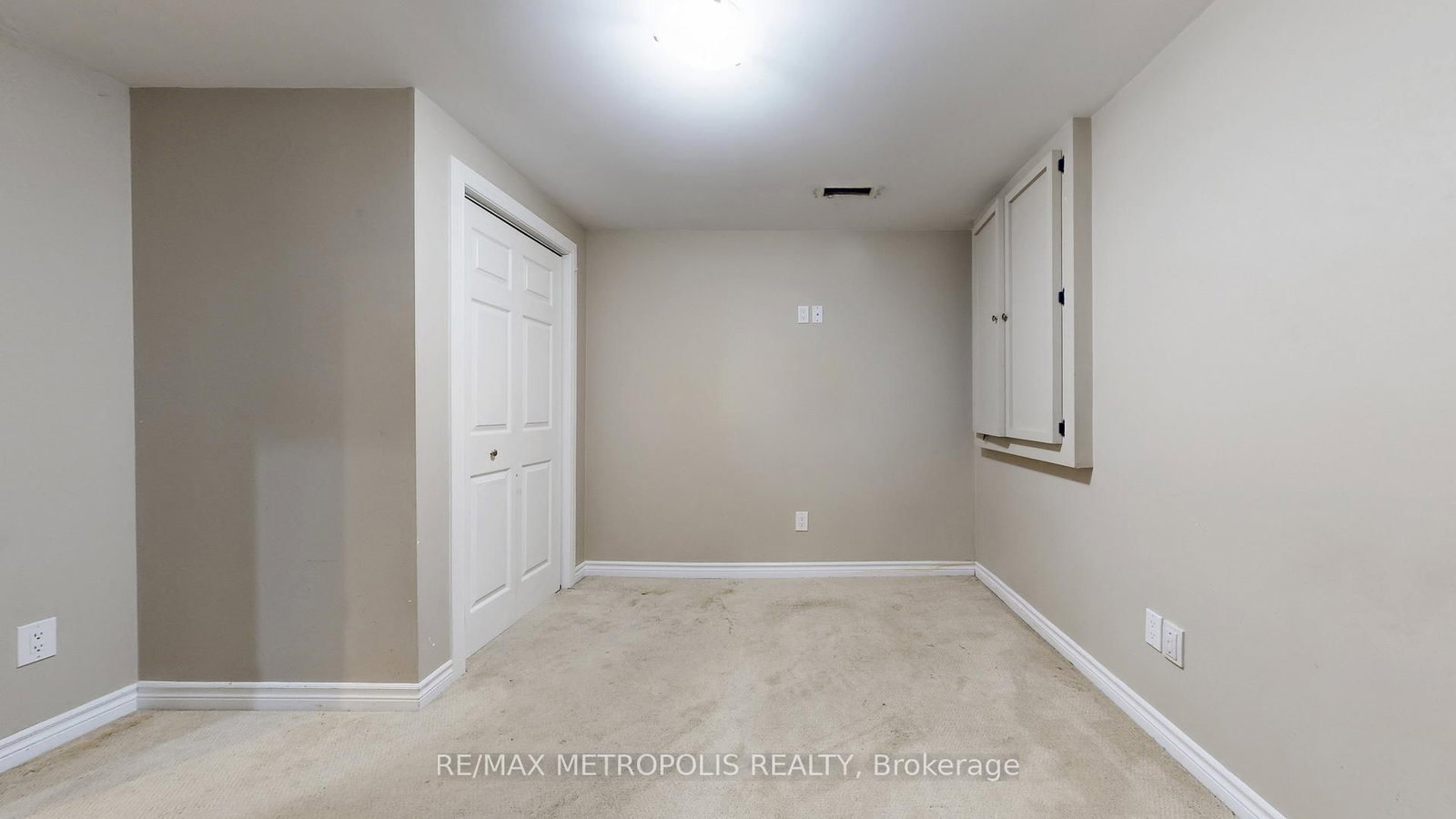 183 Valmont Court • Hamilton, ON photo 36
