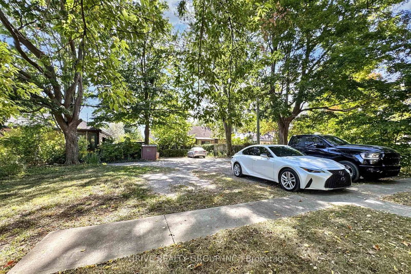 Upper - 119 McClary Avenue
