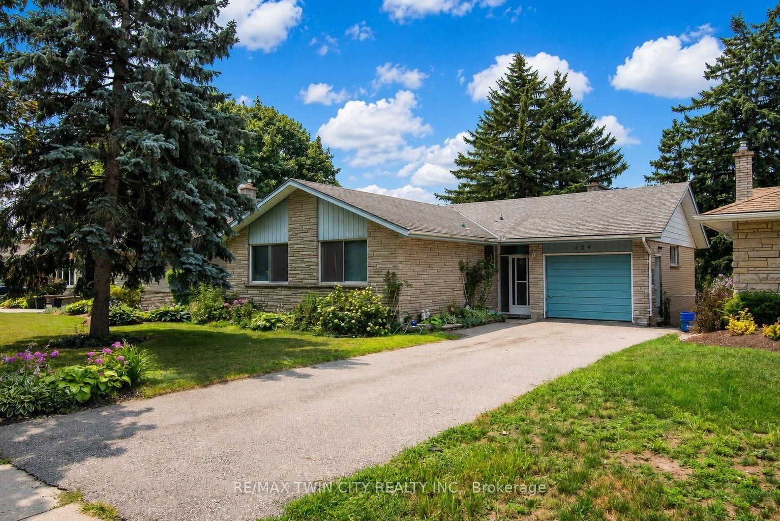 124 Carwood Avenue • Kitchener, ON photo 3